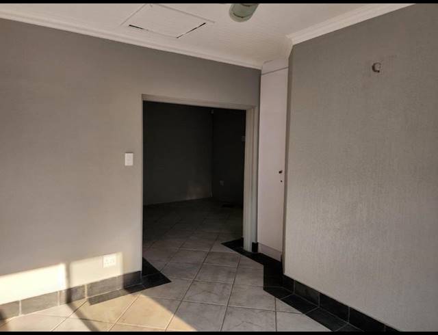BUSINESS FOR SALE IN VANDERBIJLPARK CE 6